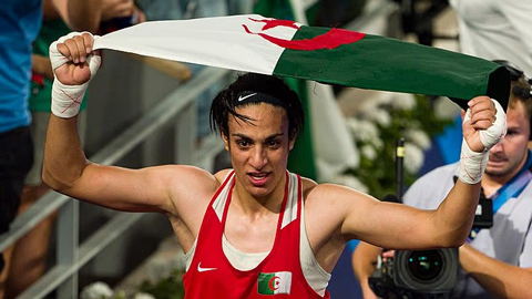  Tranh cãi về giới tính thật của nữ võ sĩ Imane Khelif làm rúng động làng boxing