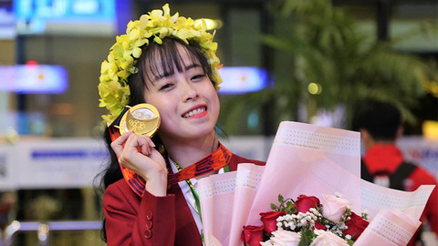  Chị đẹp đạp gió Châu Tuyết Vân giành 2 HCV Taekwondo thế giới