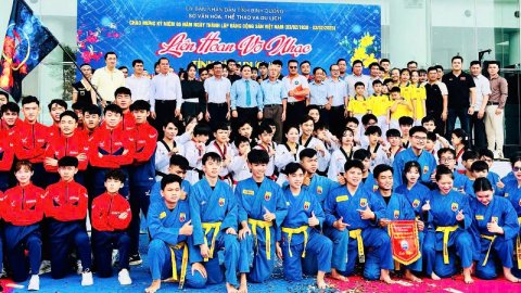  Sôi nổi Liên hoan Võ nhạc mừng Đảng - mừng Xuân Ất Tỵ 2025 tại Bình Dương