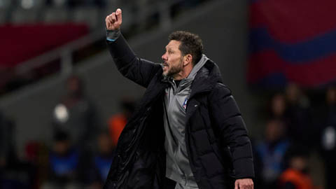  Simeone chỉ trích Yamal ăn vạ, Flick cạn lơi với hàng thủ Barca