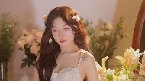  Hot girl đấu kiếm xinh như thiên thần đón sinh nhật