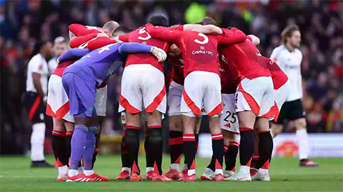  Fan MU muốn tống cổ Onana sau trận thua Fulham