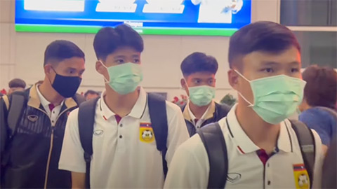  ĐT Lào đến Việt Nam giữa đêm, HLV trưởng tự tin tạo bất ngờ