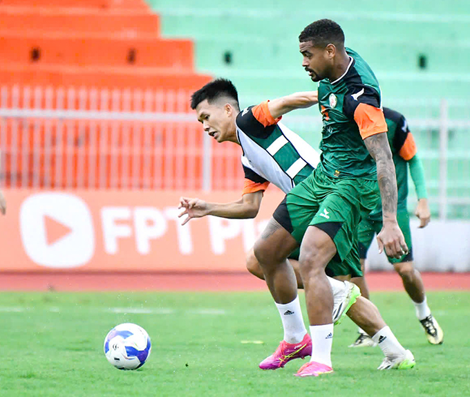 Pinto được kỳ vọng giúp Bình Định cải thiện khâu tấn công. Ảnh: QNBĐ FC