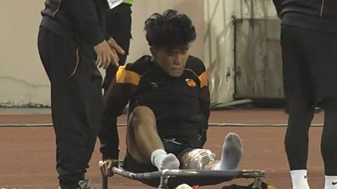  Trung vệ ĐT Việt Nam dính chấn thương nặng