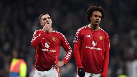  Người ta yêu MU như một món đồ vô tri