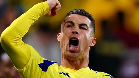  Cristiano Ronaldo suýt đánh Mourinho