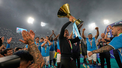  Chủ tịch Napoli xác nhận chia tay HLV Conte