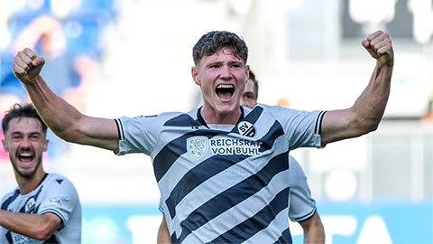 Bayern chiêu mộ tiền đạo tới từ... giải Hạng Ba