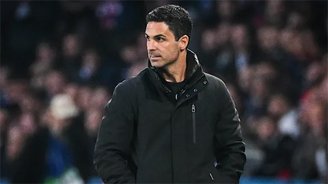  Arsenal dè chừng 'lắm mối tối nằm không'