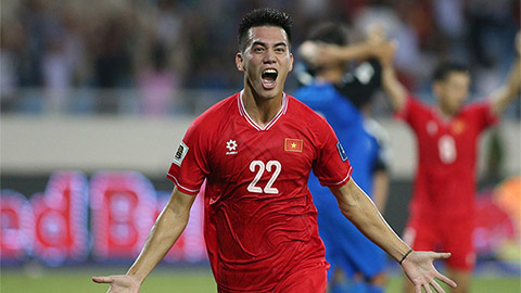  Tiền đạo số 1 ĐT Việt Nam báo tin buồn