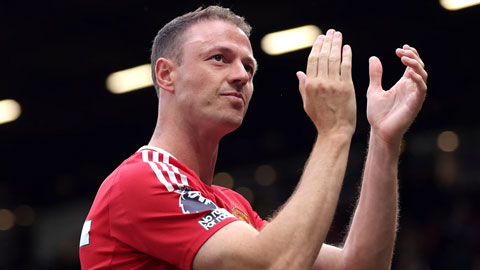  Jonny Evans giải nghệ