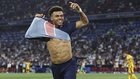  Desire Doue khiến cả châu Âu phát điên