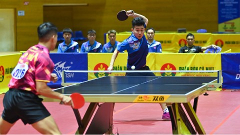  Khi tinh thần thể thao song hành cùng trách nhiệm xã hội: Bài học từ bầu Hiển