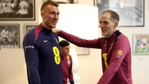  Dan Burn, thủ lĩnh mới ở hàng thủ tuyển Anh