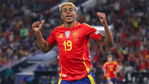  Lamine Yamal 'giành chiến thắng' ở cuộc đua Quả Bóng Vàng 2025