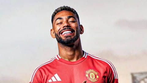  Man United tự chuốc 1 đòn chết 4