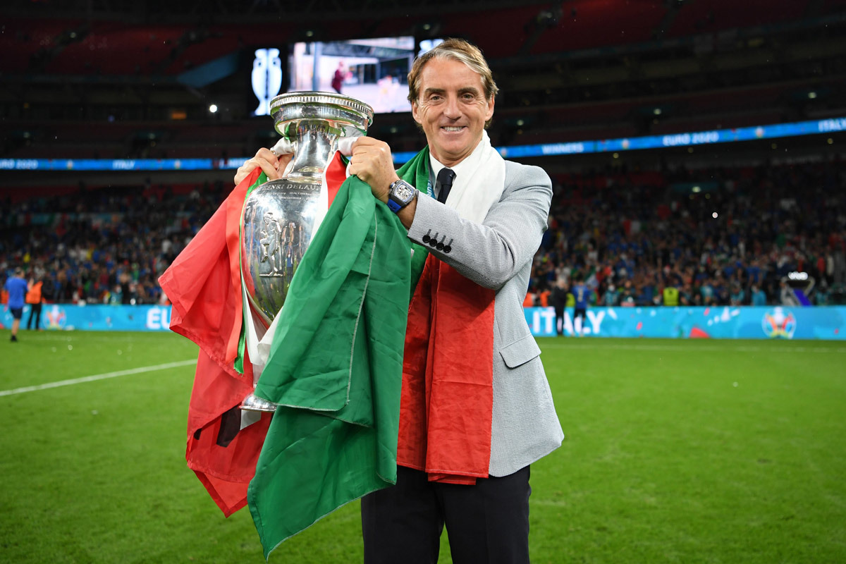 Roberto Mancini có tỷ lệ cược từ 3,74 đến 4,00