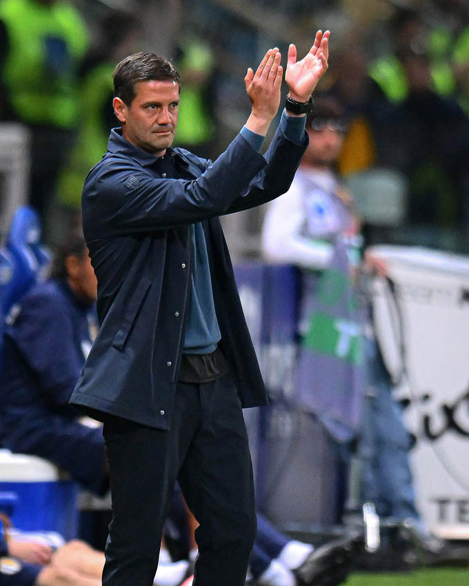 Chivu sẽ giúp Inter thành công trong tương lai?