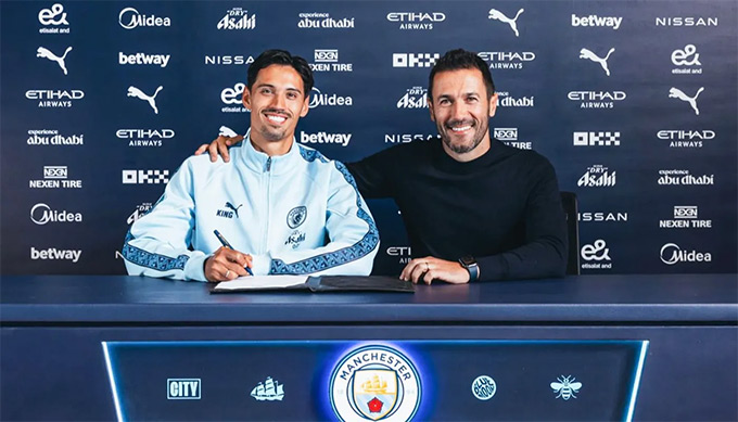 Tijjani Reijnders chính thức gia nhập Man City