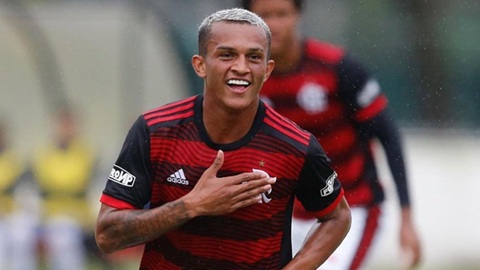  Flamengo trình làng 'viên ngọc thô' được cả châu Âu thèm muốn