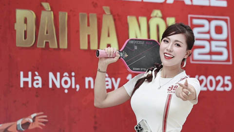  Hot girl Mai Thỏ rạng rỡ sắc đỏ, gây thương nhớ ở sân pickleball