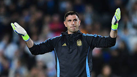  Emiliano Martinez nóng lòng được khoác áo MU 