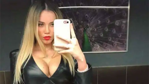  Thủ môn Italia đóng phim nóng trong nhà vệ sinh hộp đêm