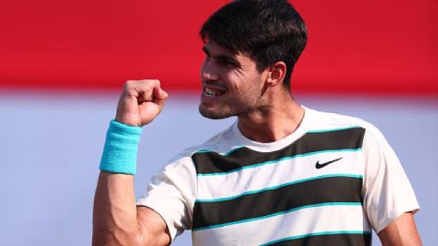  ‘Vua đất nện’ Carlos Alcaraz phô diễn sức mạnh trước Rinderknech, tiến vào bán kết Queen's Club