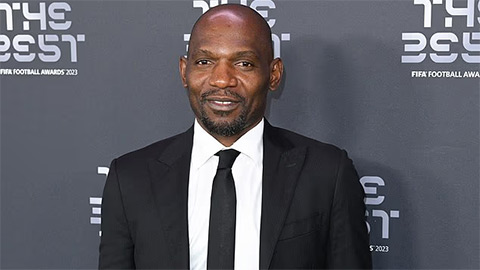  Cựu sao Chelsea nhận án phạt nặng vì đối đầu Samuel Eto'o