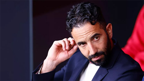  Ruben Amorim mất kiên nhẫn với việc chuyển nhượng