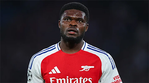  Thomas Partey ra đi, Arsenal điêu đứng