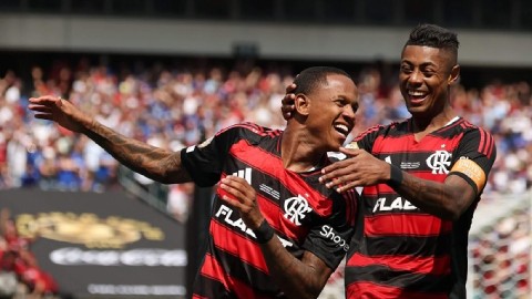  Flamengo giương cao ngọn cờ Brazil tại FIFA Club World Cup