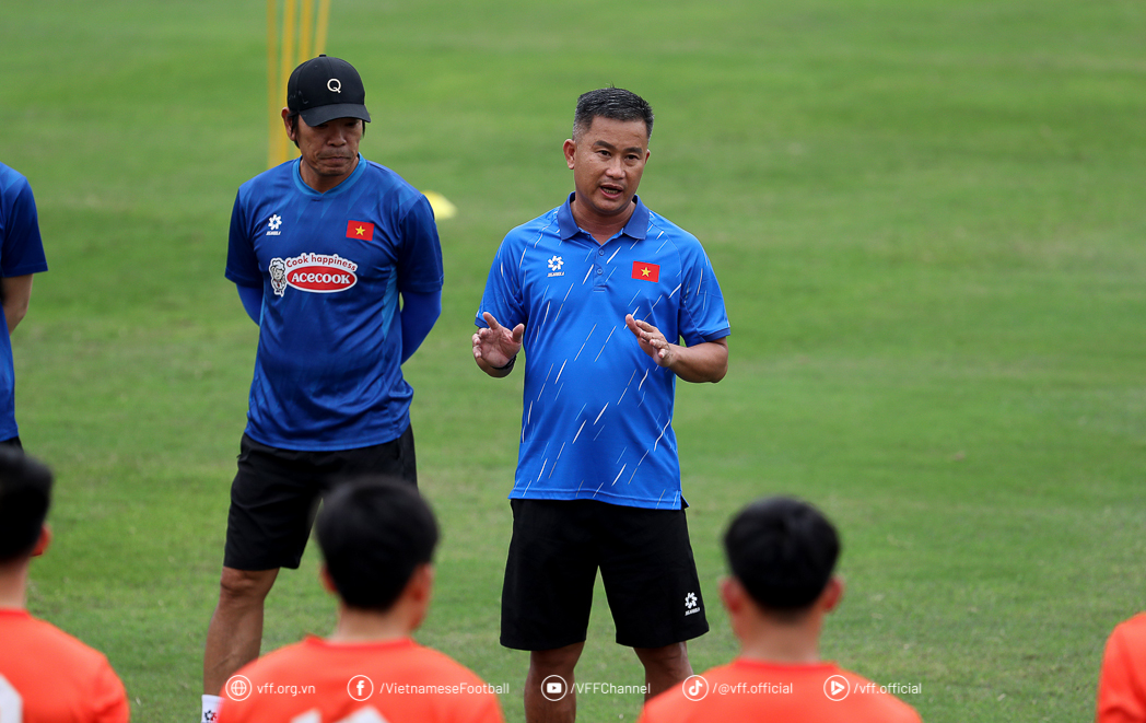 HLV Đinh Hồng Vinh sẽ không đồng hành cùng U23 Việt Nam ở giải U23 Đông Nam Á sắp tới 