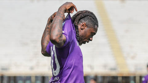  MU tính gây bất ngờ với Moise Kean