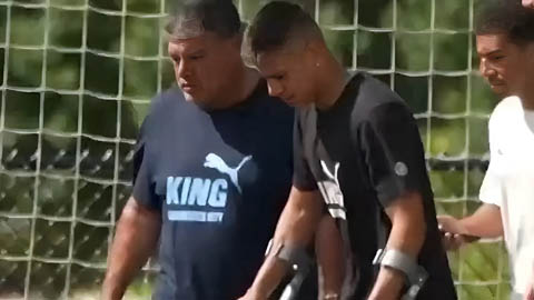  Claudio Echeverri chống nạng, nguy cơ chia tay Club World Cup sớm