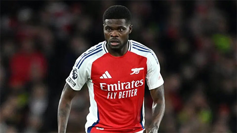  Thomas Partey rời Arsenal theo dạng tự do