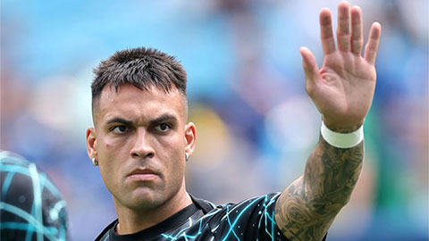  Lautaro Martinez 'chỉnh đốn' đồng đội sau khi Inter bị loại