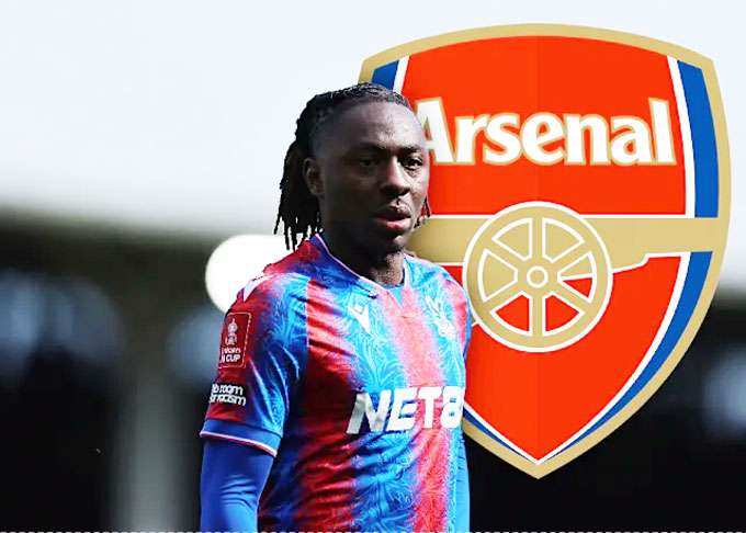 Arsenal chính thức tiếp cận Eze