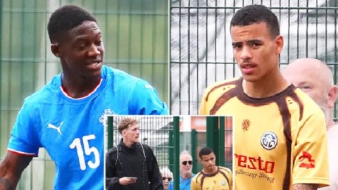  Mason Greenwood hội ngộ 2 cầu thủ MU ở Manchester