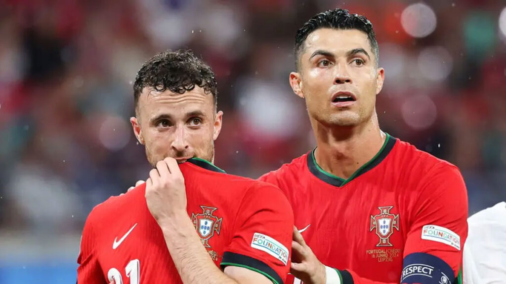 HLV đầu đời Jorge Simao đã tuyên bố Jota sẽ là người kế nhiệm Cristiano Ronaldo