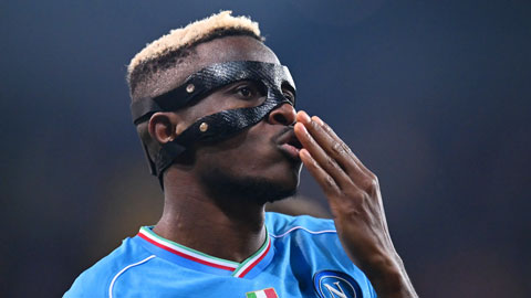  Victor Osimhen khiến MU và Al Hilal tan mộng