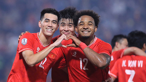  Việt Nam tụt 4 hạng trên BXH FIFA tháng 7