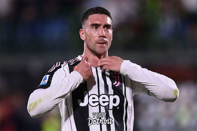 Vlahovic sẵn sàng giảm lương để rời Juventus