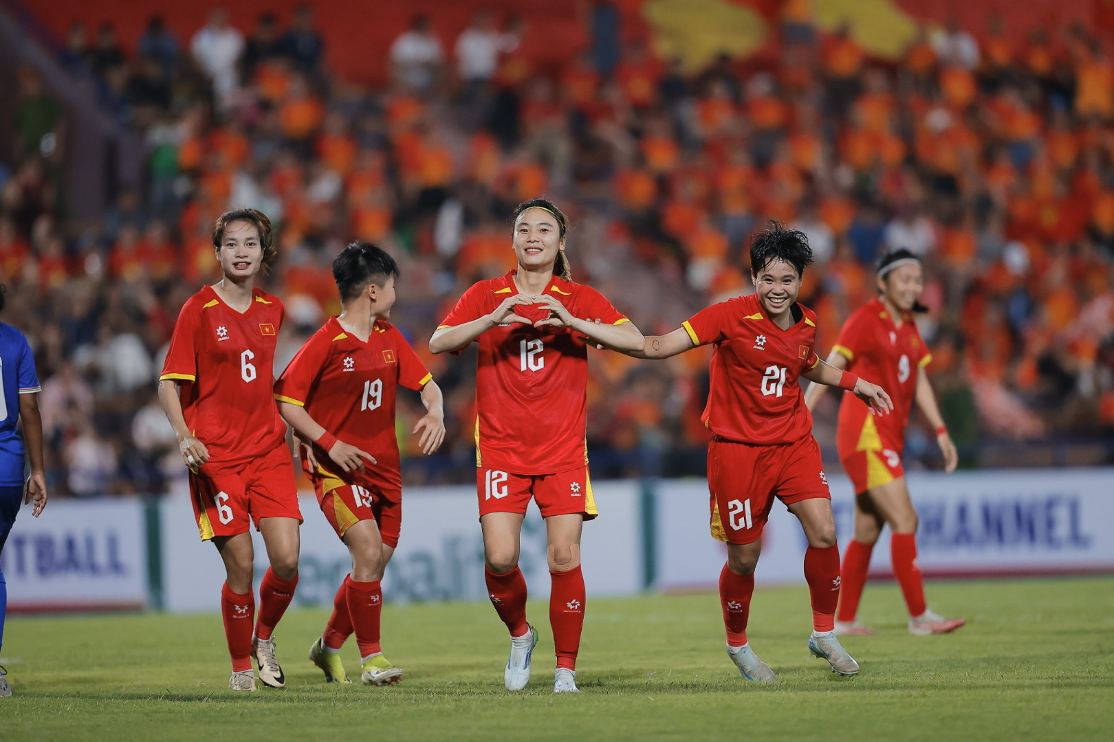 AFC gửi thư chúc mừng đội tuyển nữ Việt Nam giành quyền tham dự VCK Cúp bóng đá nữ châu Á 2026
