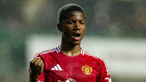  MU trao số mới bất ngờ cho Chido Obi-Martin và Tyler Fredricson