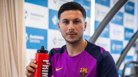  Barcelona chiêu mộ xong 'viên ngọc Thụy Điển' với giá hời