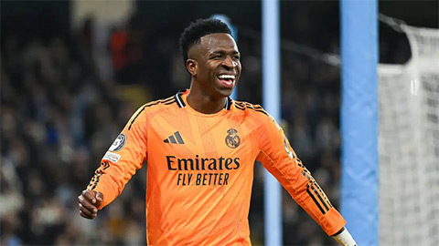  Vinicius chọc giận Perez, Real Madrid cân nhắc bán
