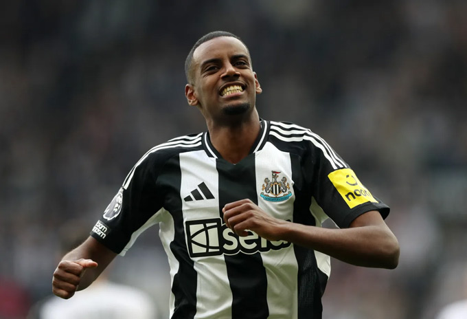 Rất khó để Liverpool mua được Isak hè này