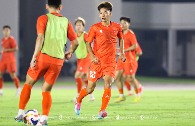 Văn THuận đã có mặt tập luyệ cùng các đồng đội tại U23 Việt Nam. Ảnh: Anh Khoa